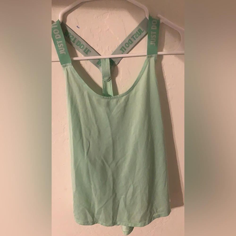 Nike pro workout tank